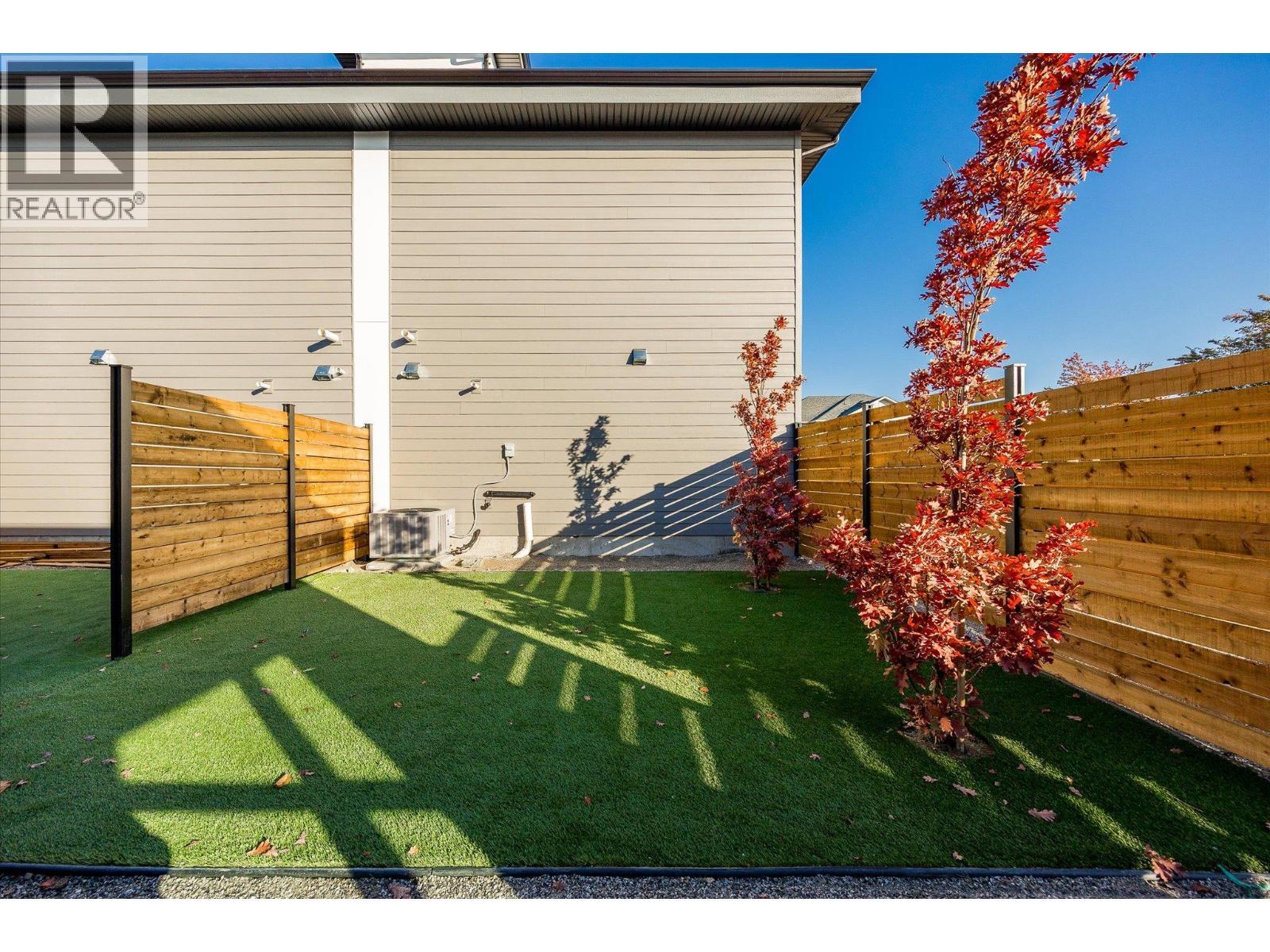 745 Patterson Avenue Unit# 1. Kelowna, British Columbia