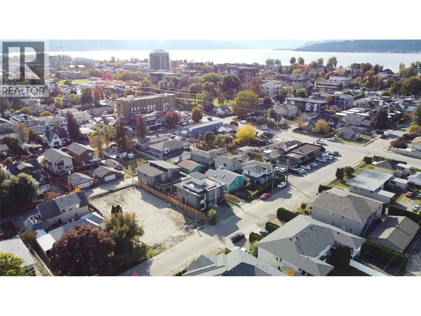 745 Patterson Avenue Unit# 1. Kelowna, British Columbia