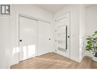 745 Patterson Avenue Unit# 1. Kelowna, British Columbia