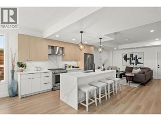 745 Patterson Avenue Unit# 1. Kelowna, British Columbia