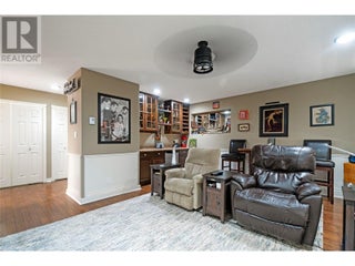 1047 Wharf Road. Scotch Creek, British Columbia