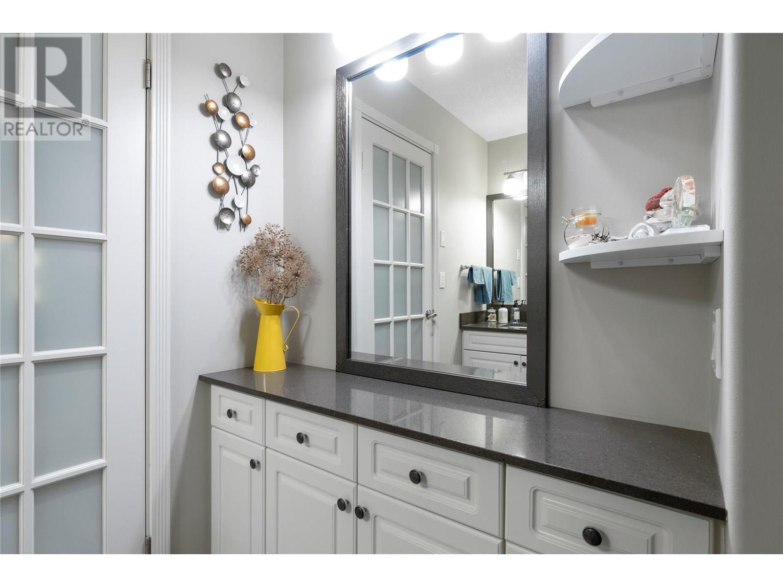 1047 Wharf Road. Scotch Creek, British Columbia