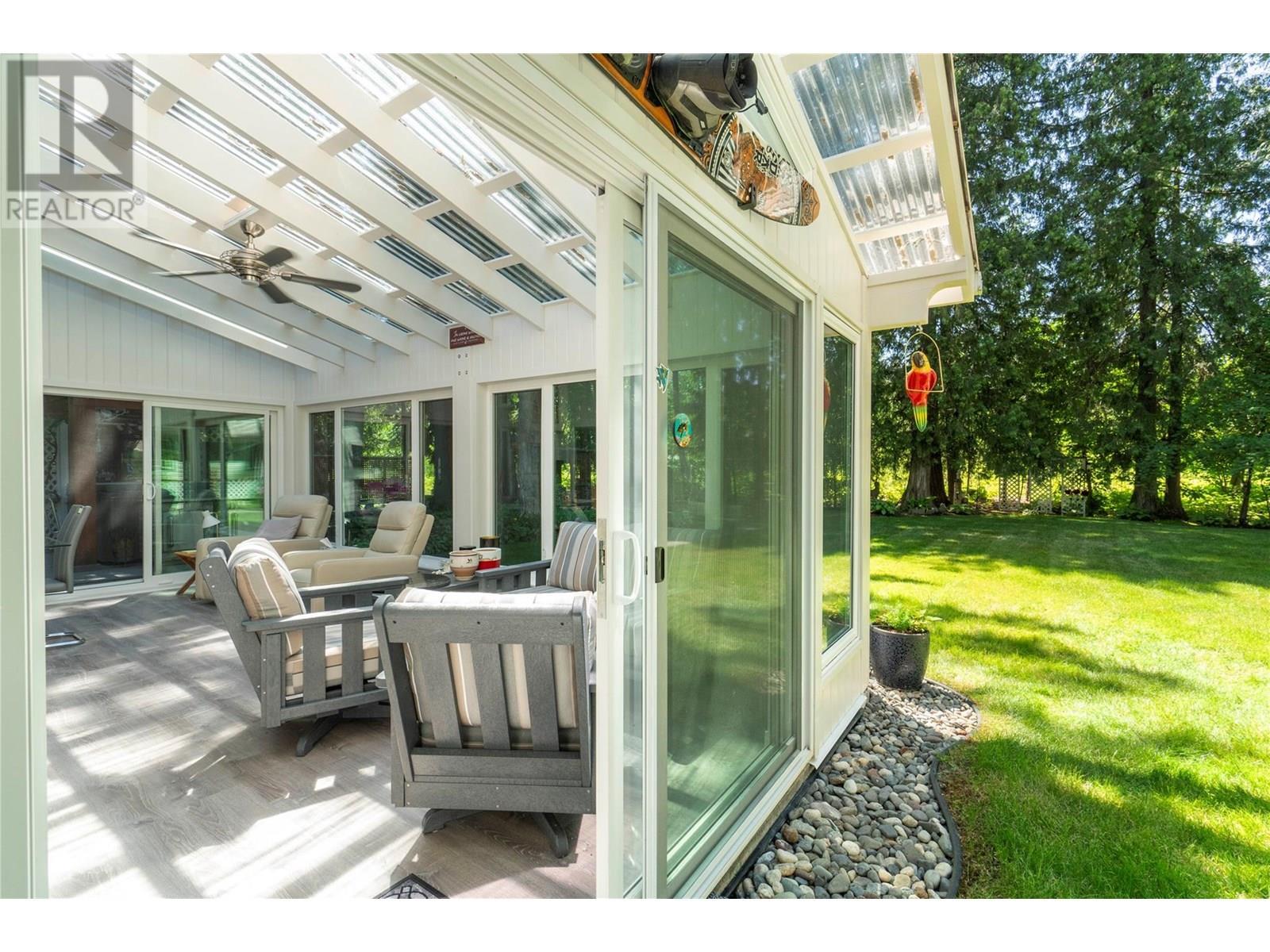 1047 Wharf Road. Scotch Creek, British Columbia