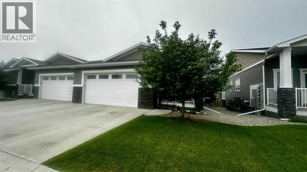3, 310 Northlander Bend W, Lethbridge