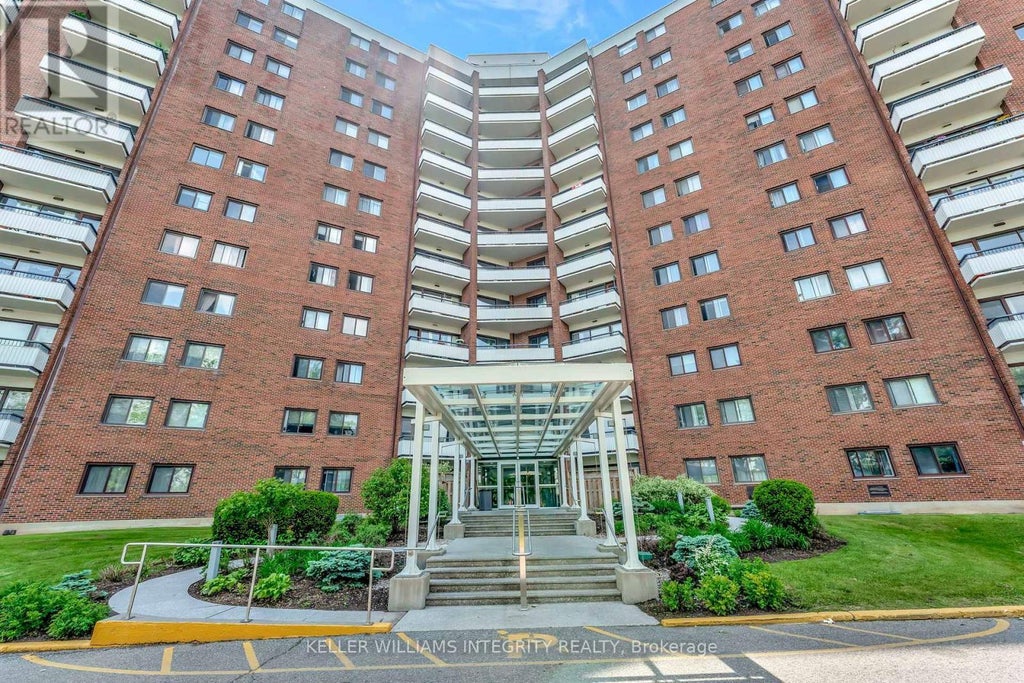 504 - 20 Chesterton Drive, Ottawa