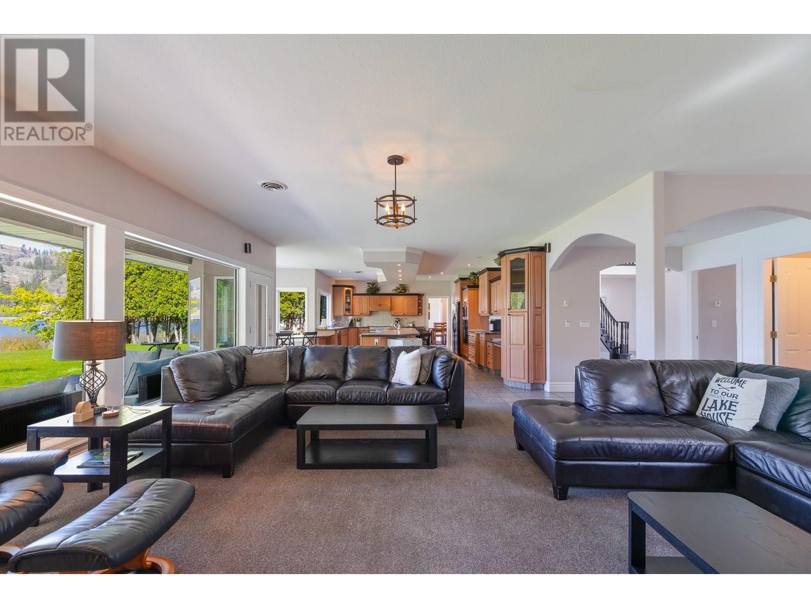 166 Sundial Road. Oliver, British Columbia