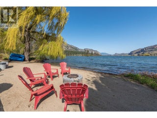 166 Sundial Road. Oliver, British Columbia