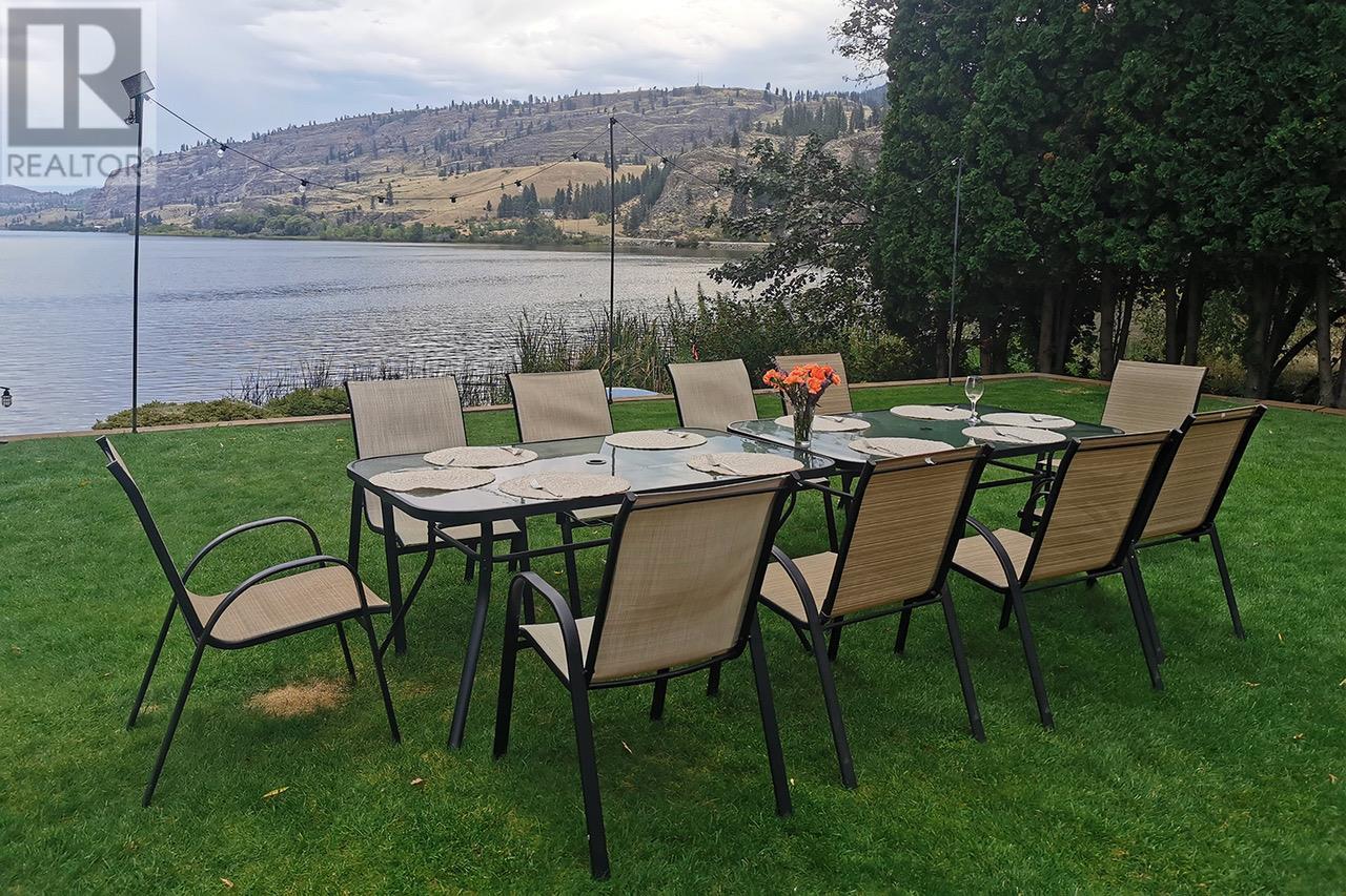 166 Sundial Road. Oliver, British Columbia