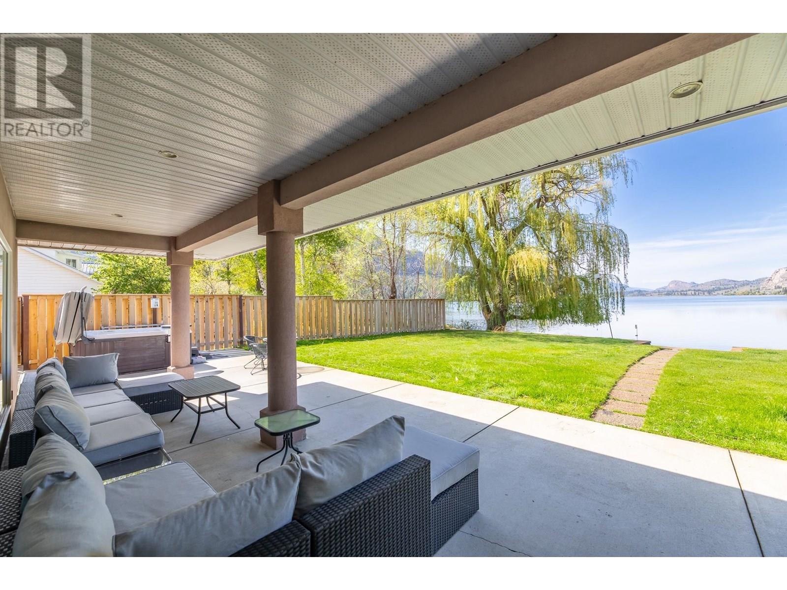 166 Sundial Road. Oliver, British Columbia