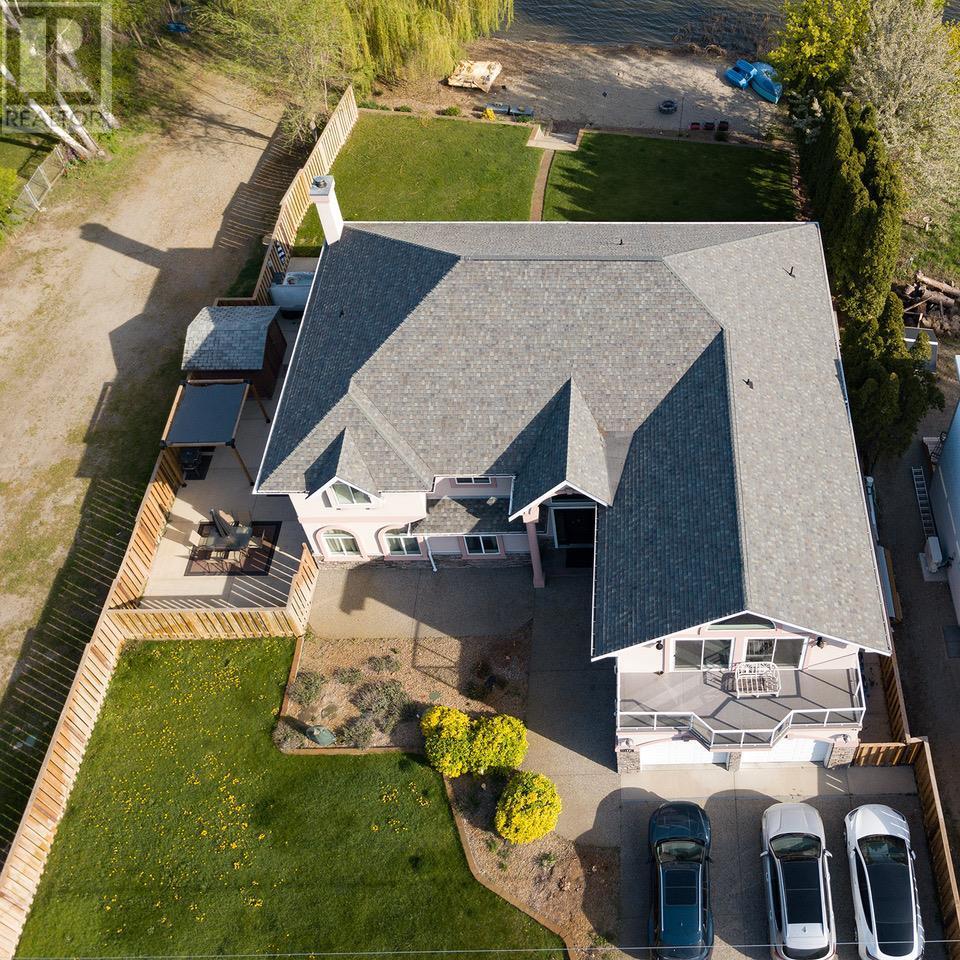 166 Sundial Road. Oliver, British Columbia