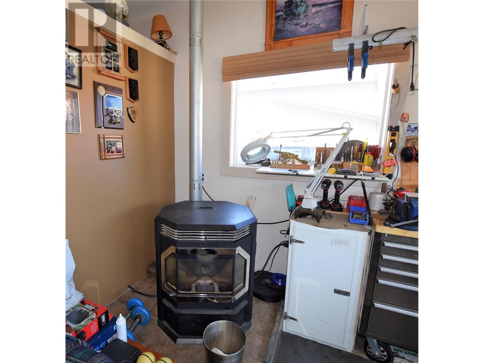 536 Loon Avenue. Vernon, British Columbia