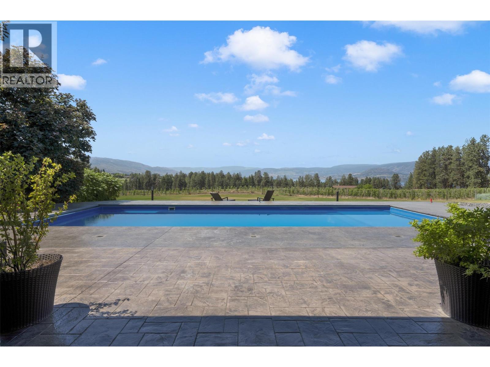 2375 Grantham Road. Kelowna, British Columbia