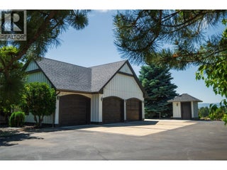 2375 Grantham Road. Kelowna, British Columbia