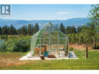 2375 Grantham Road. Kelowna, British Columbia