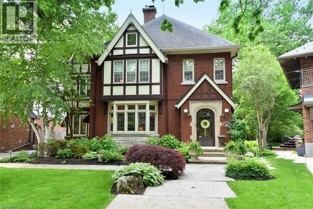 11 Oak Knoll Drive, Hamilton