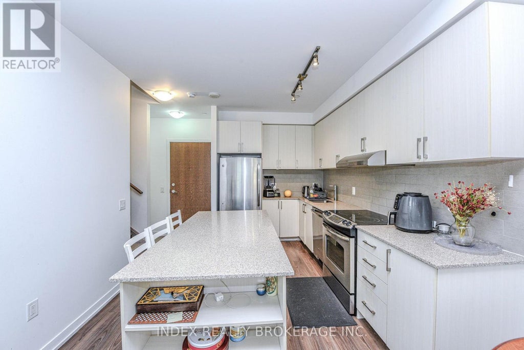 103 - 2560 Eglinton Avenue, Mississauga (central Erin Mills)