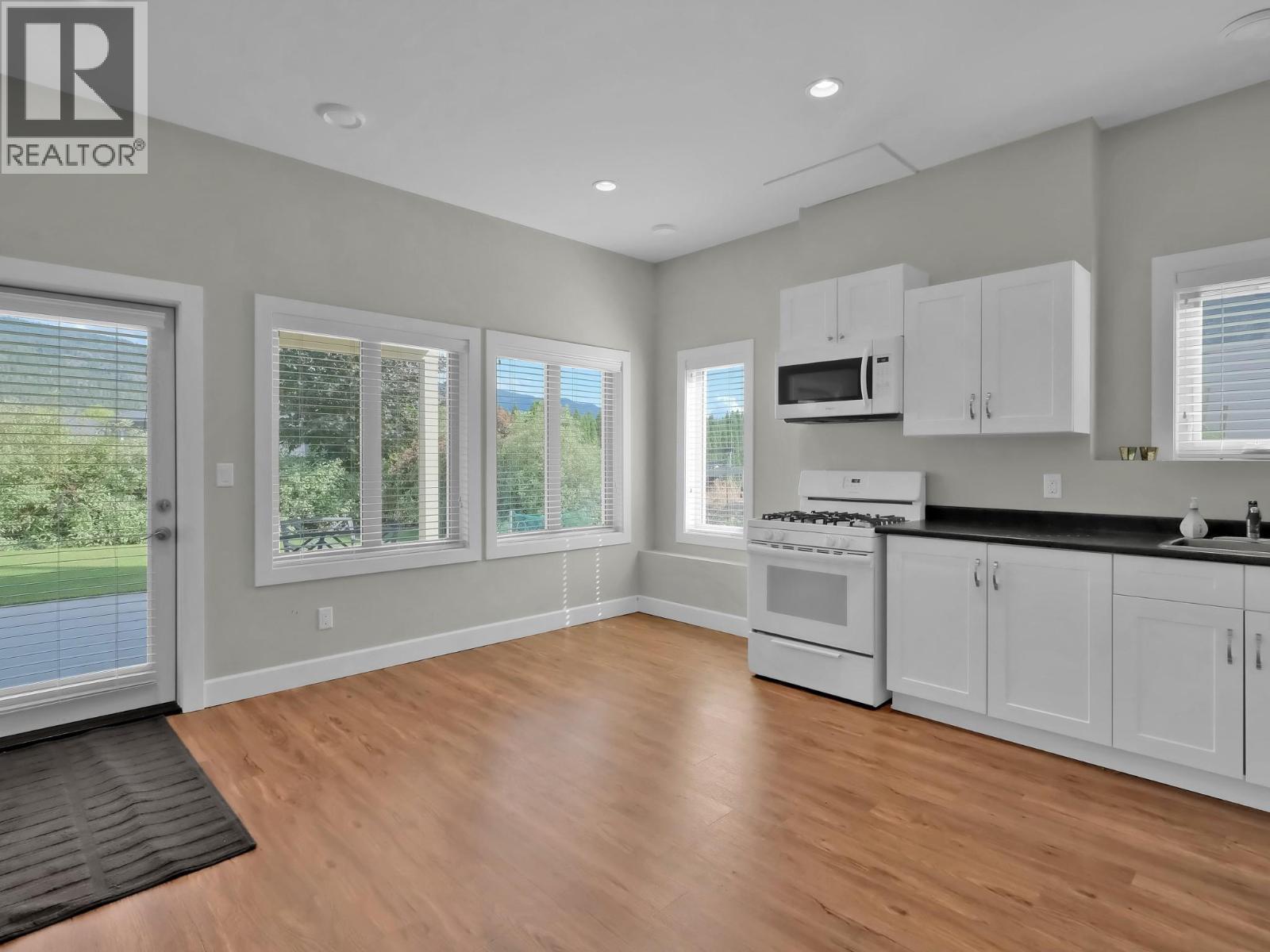 18451 Crystal Waters Road Unit# 16. Lake Country, British Columbia