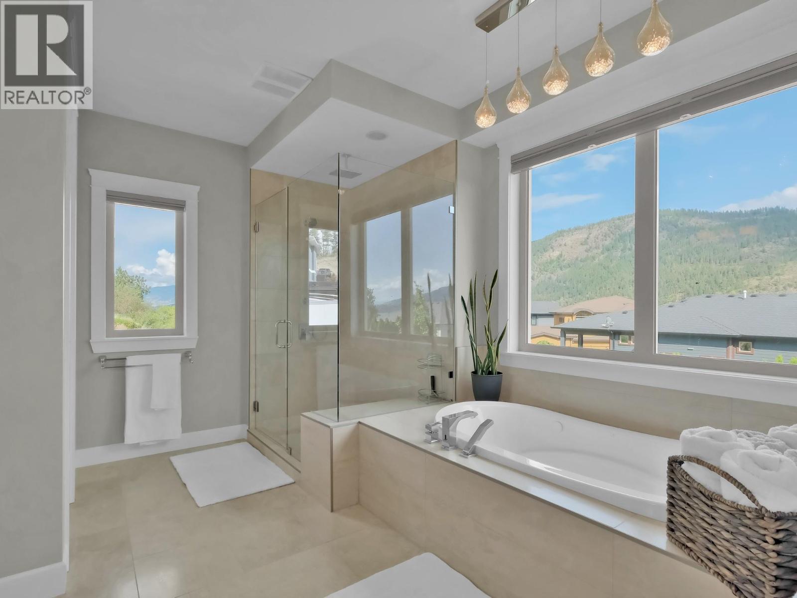 18451 Crystal Waters Road Unit# 16. Lake Country, British Columbia