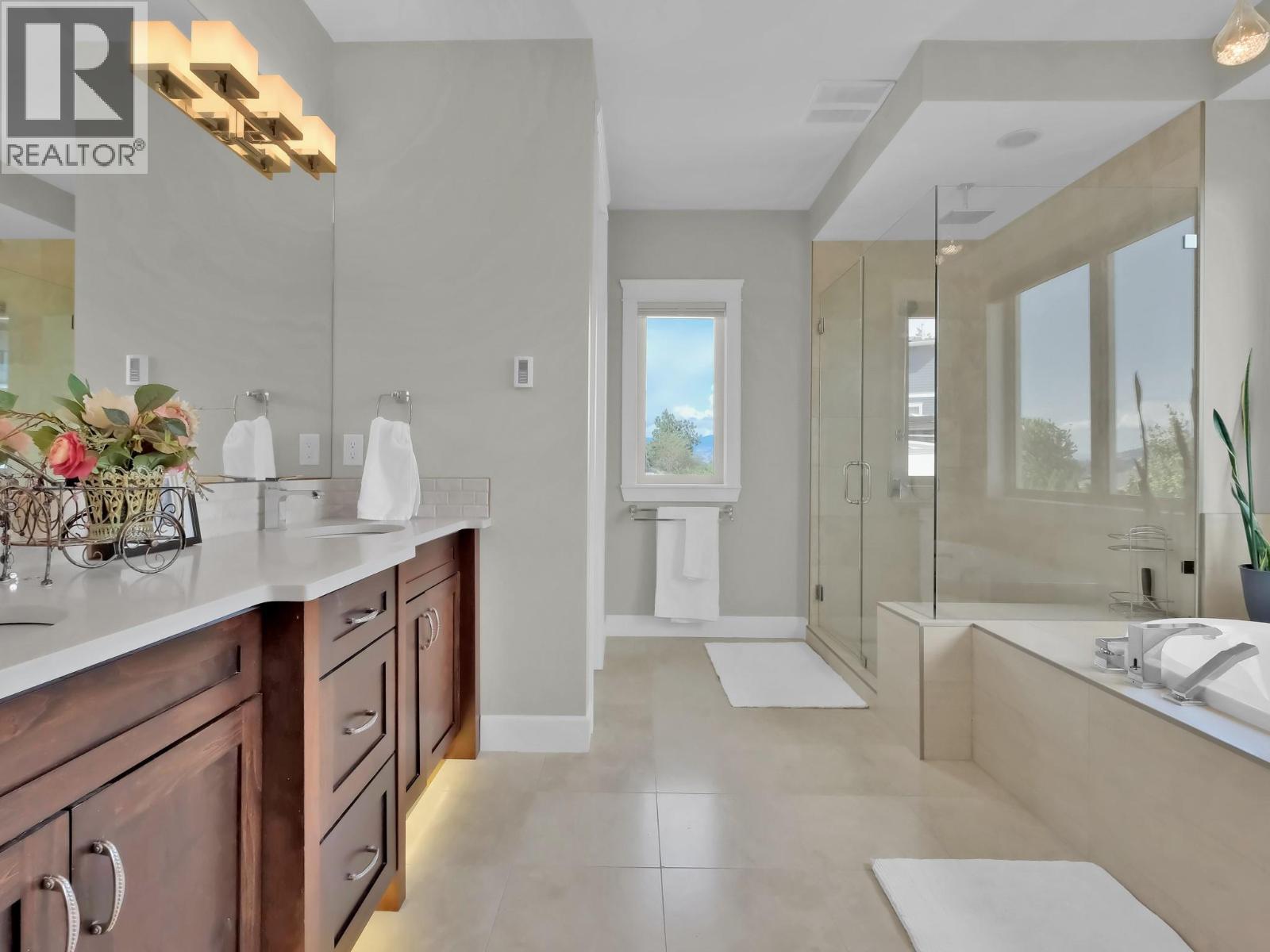 18451 Crystal Waters Road Unit# 16. Lake Country, British Columbia