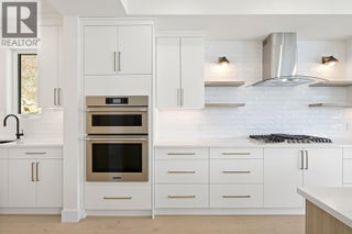 3462 Hilltown Close. Kelowna, British Columbia