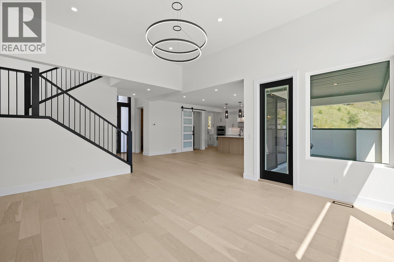 3462 Hilltown Close. Kelowna, British Columbia