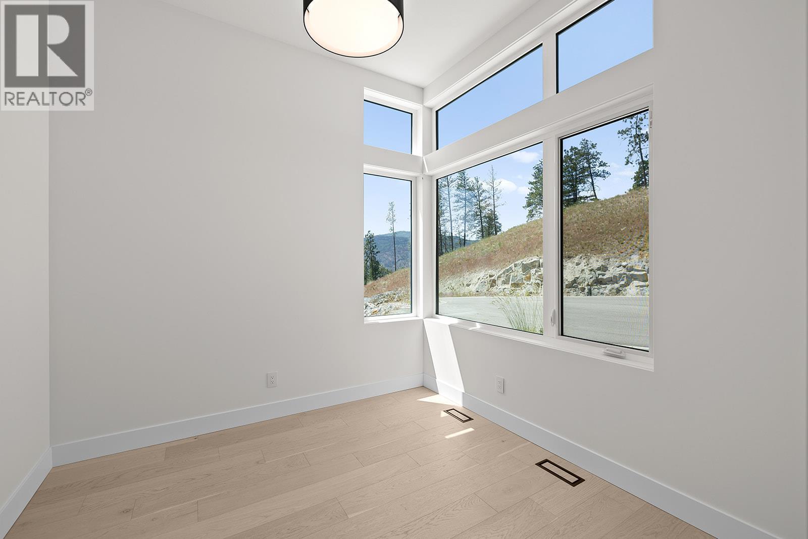 3462 Hilltown Close. Kelowna, British Columbia