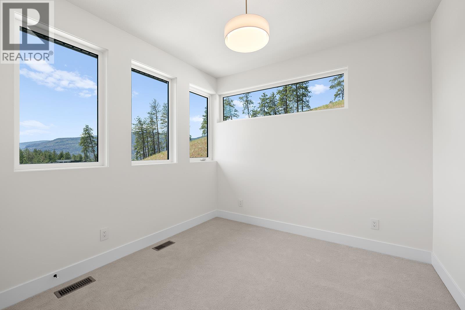 3462 Hilltown Close. Kelowna, British Columbia