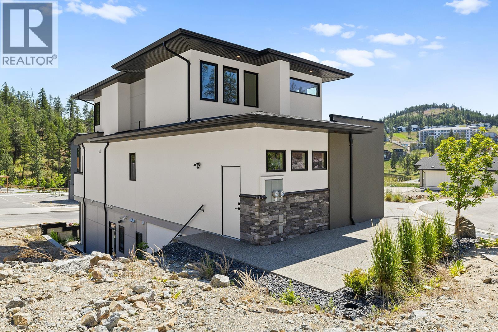 3462 Hilltown Close. Kelowna, British Columbia