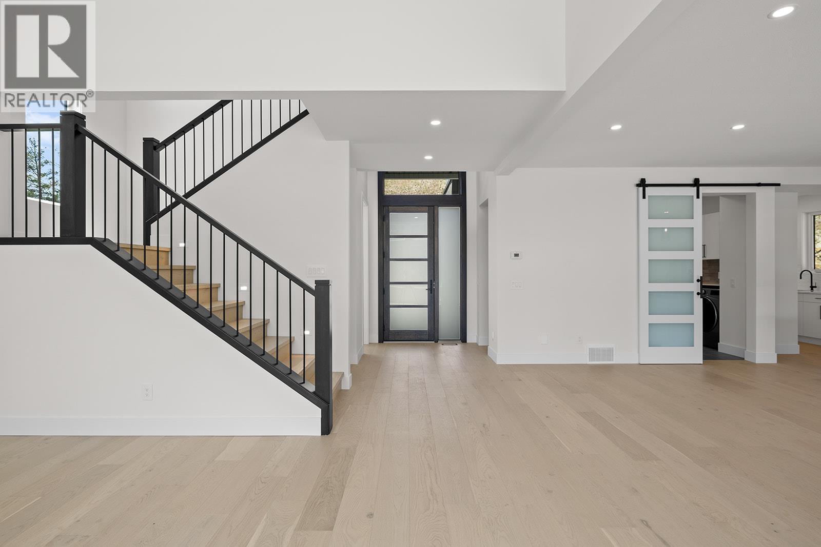 3462 Hilltown Close. Kelowna, British Columbia