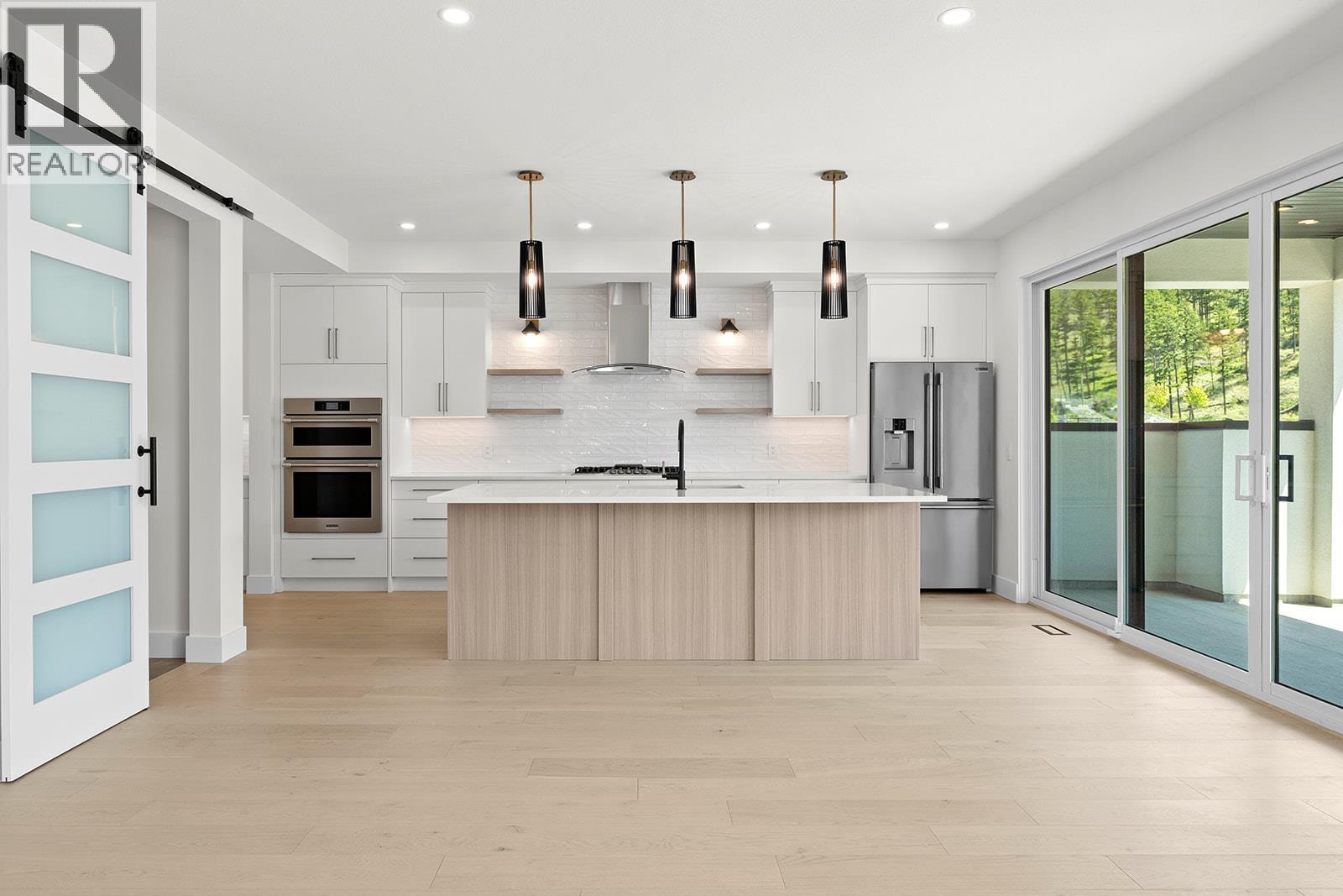 3462 Hilltown Close. Kelowna, British Columbia