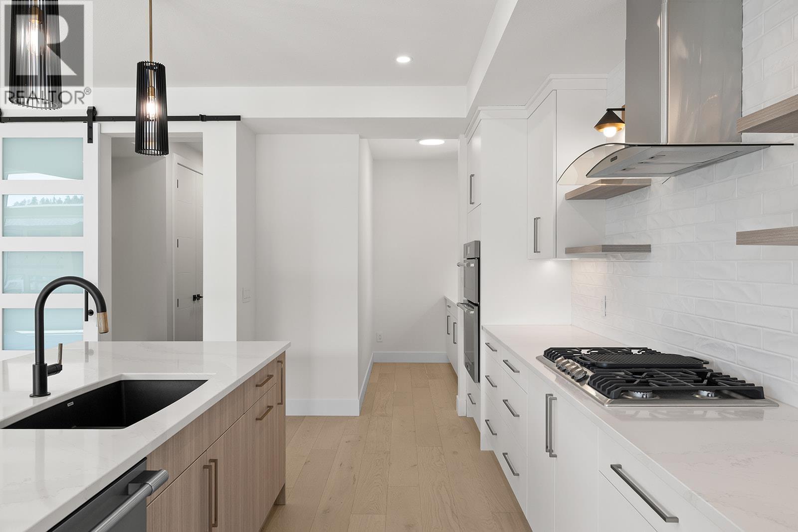 3462 Hilltown Close. Kelowna, British Columbia