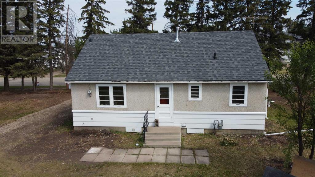 10313 103 Street, Hythe