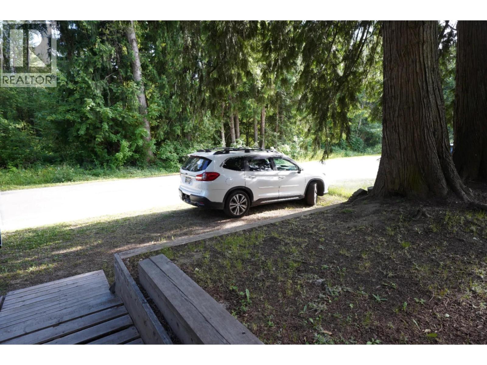 1079 Lundell Road Unit# 5. Revelstoke, British Columbia