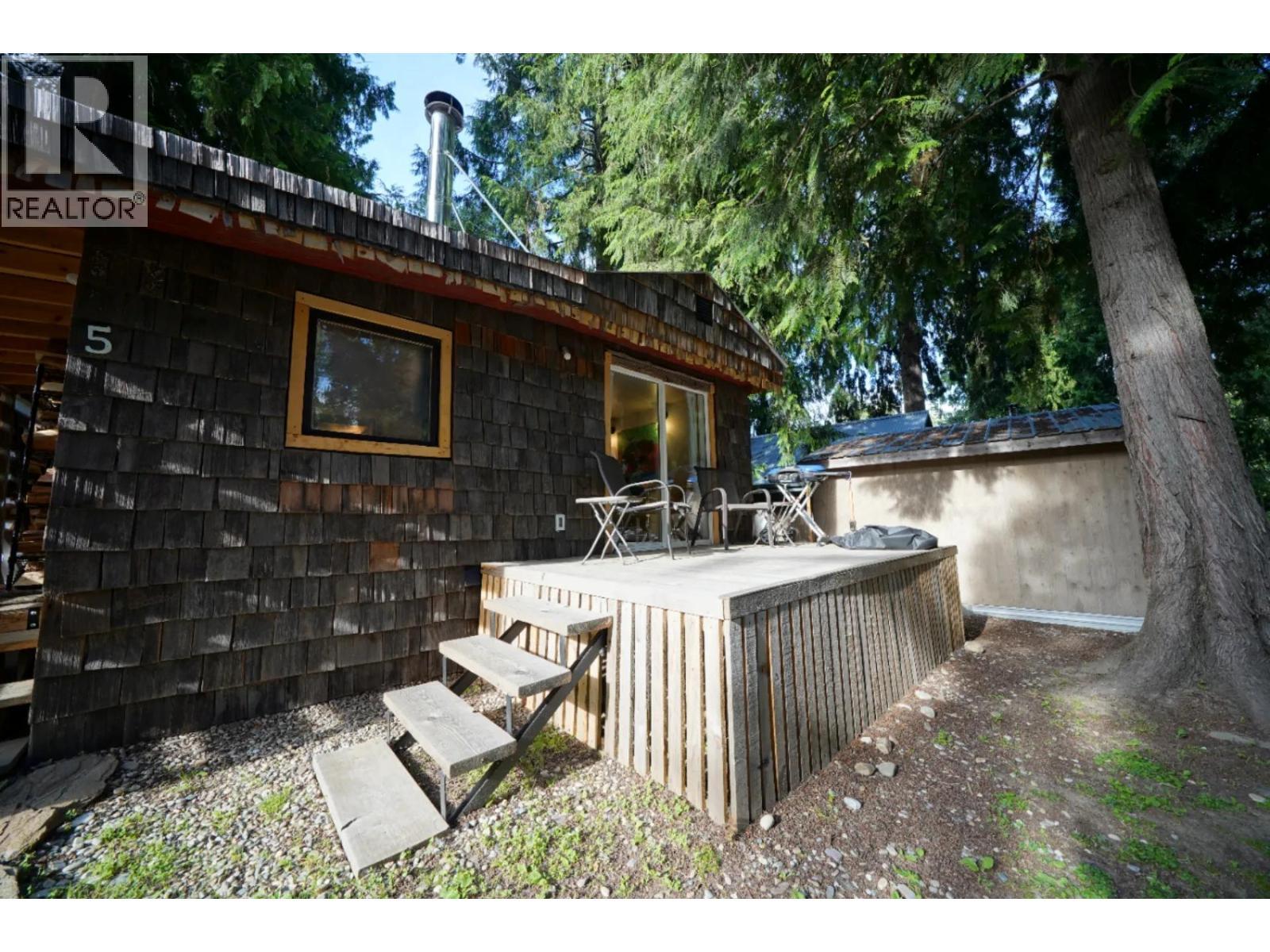 1079 Lundell Road Unit# 5. Revelstoke, British Columbia