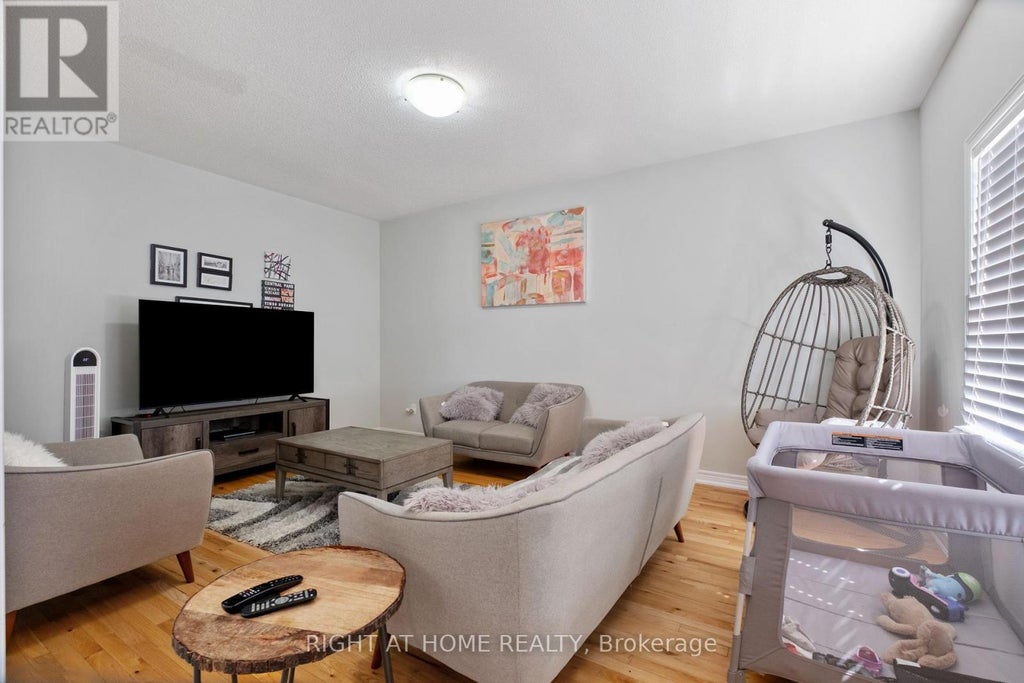 1381 Lormel Gate Avenue, Innisfil (lefroy)