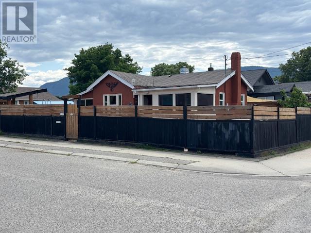 402 Orchard Avenue, Penticton