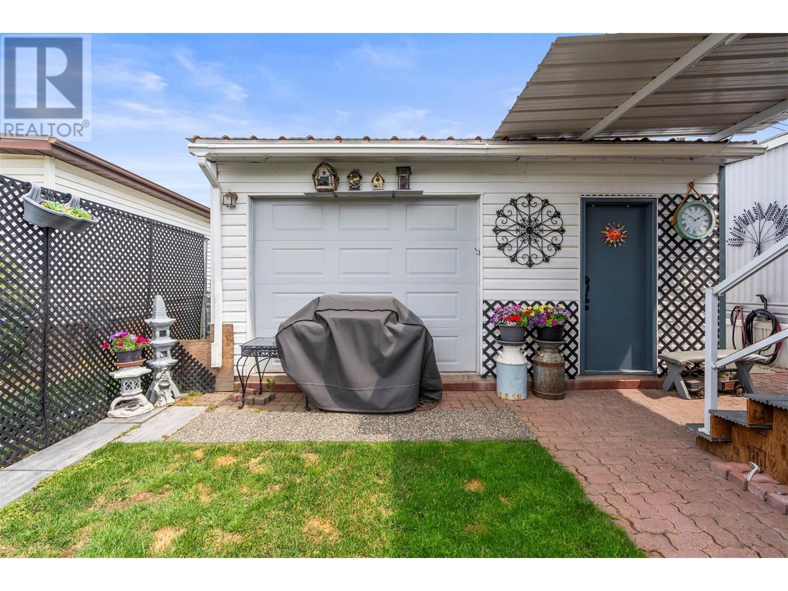 9020 Jim Bailey Road Unit# 48 Lot# 48. Kelowna, British Columbia