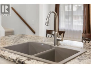 5460 Clements Crescent Unit# 107. Peachland, British Columbia