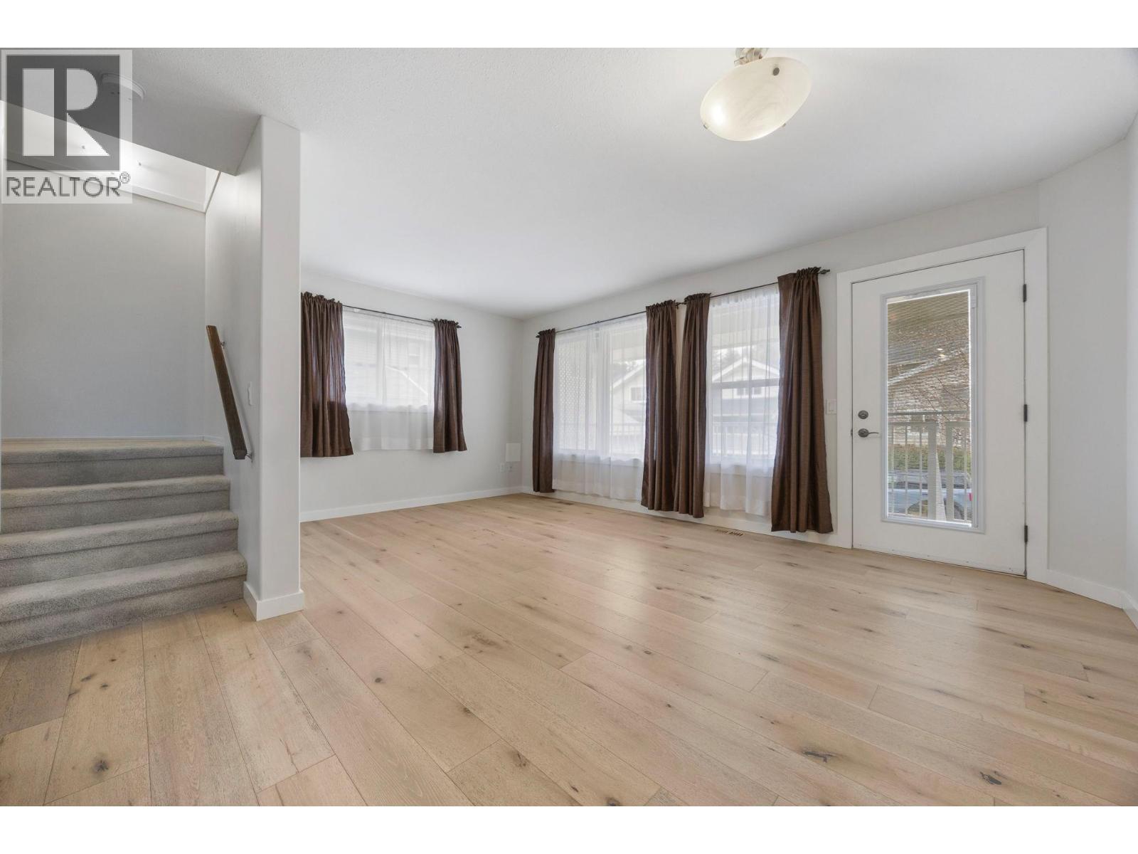 5460 Clements Crescent Unit# 107. Peachland, British Columbia