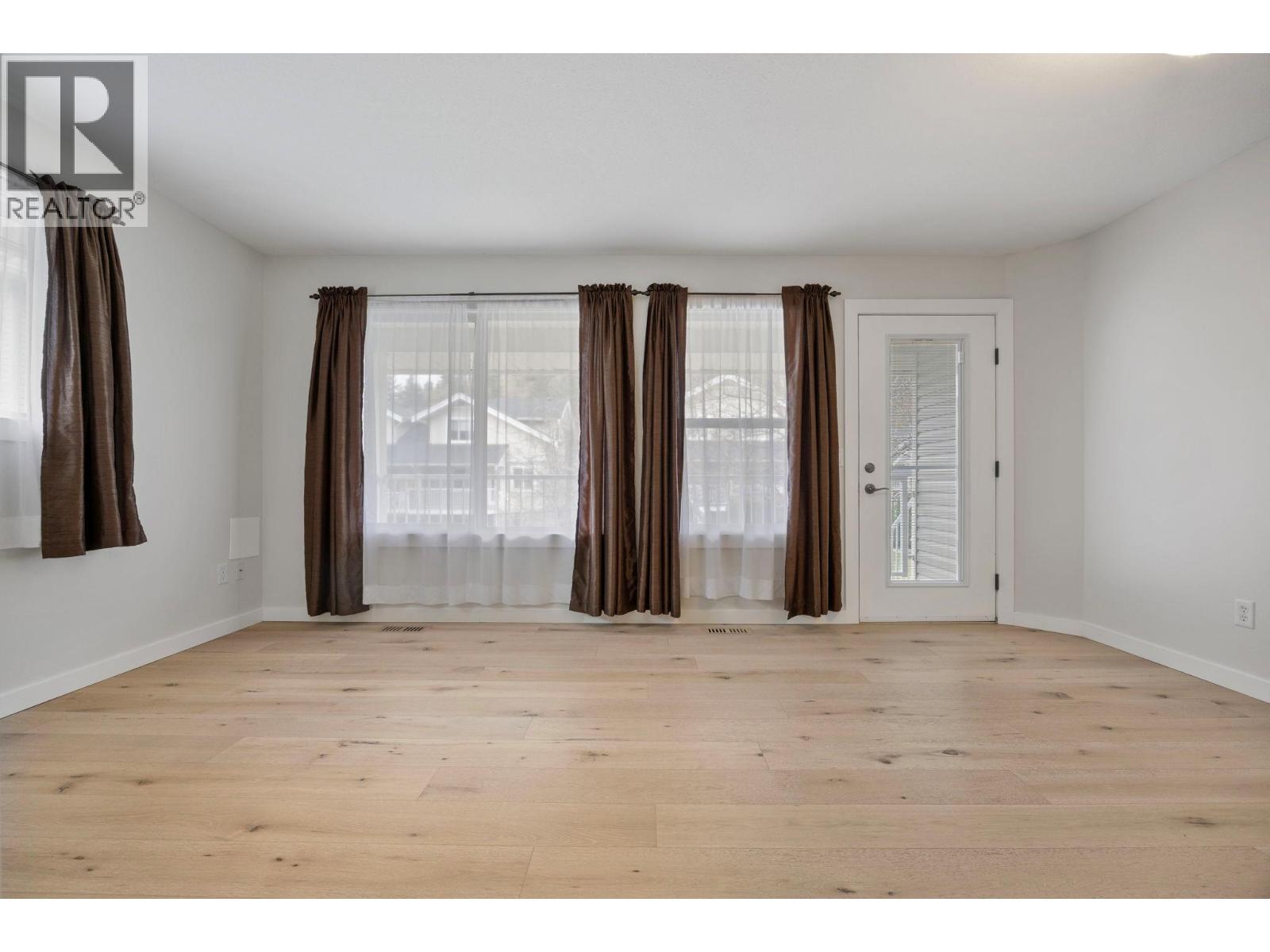 5460 Clements Crescent Unit# 107. Peachland, British Columbia