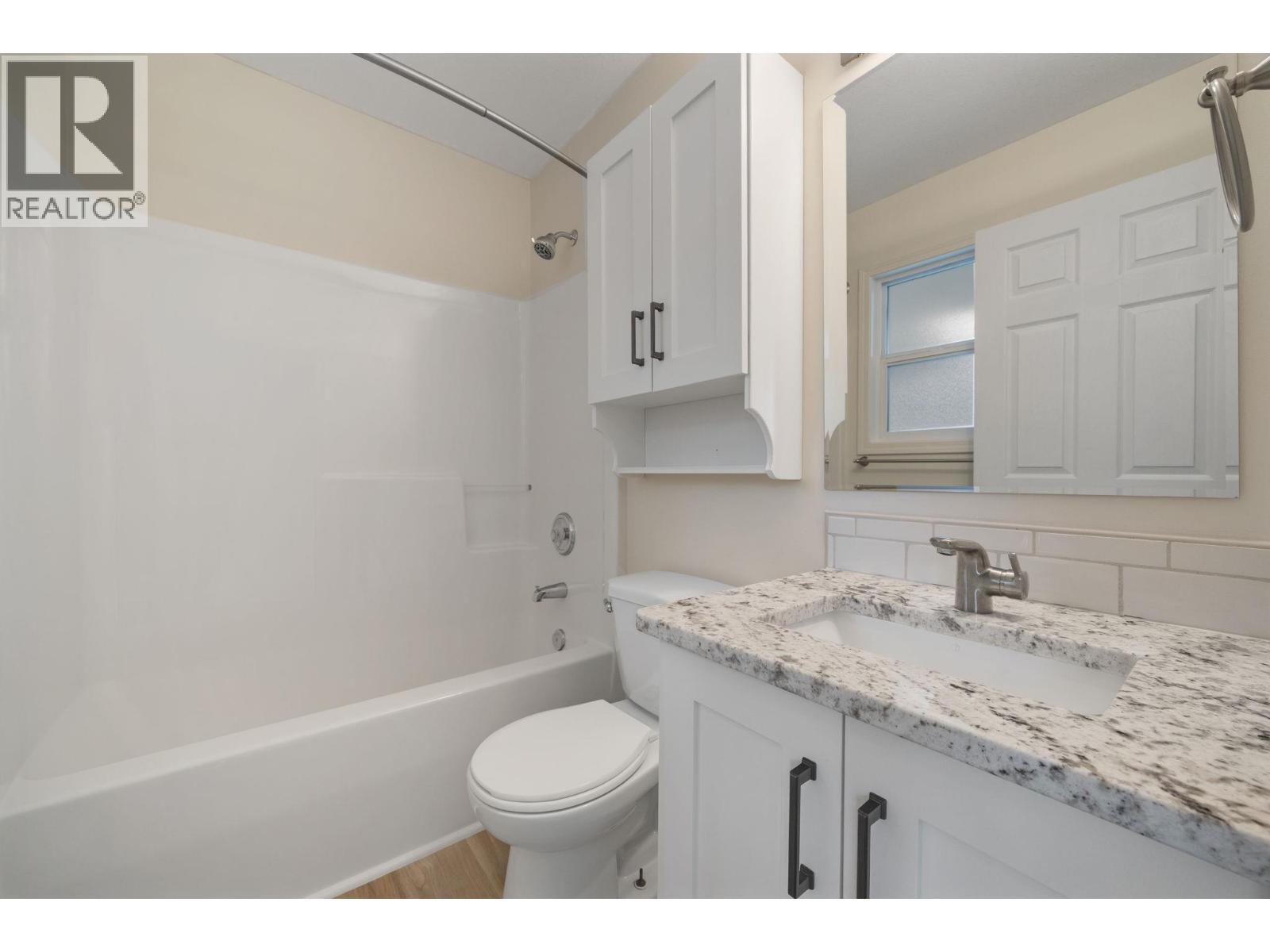 5460 Clements Crescent Unit# 107. Peachland, British Columbia