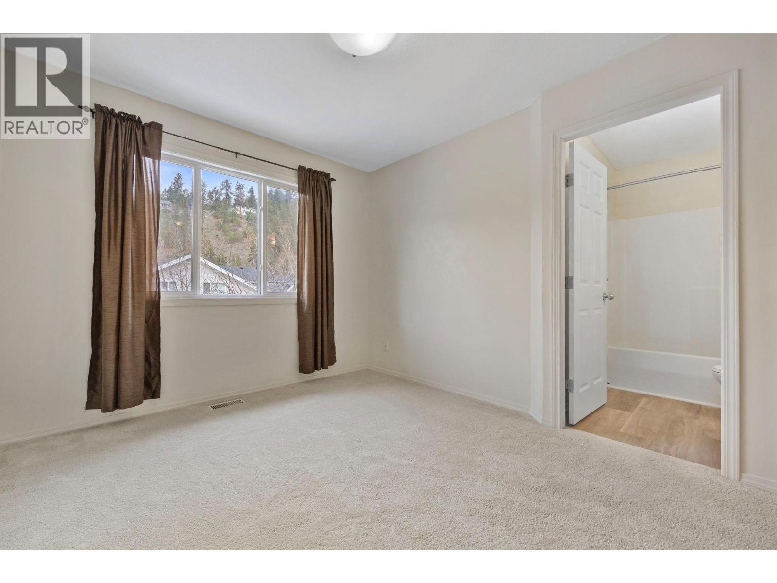 5460 Clements Crescent Unit# 107. Peachland, British Columbia