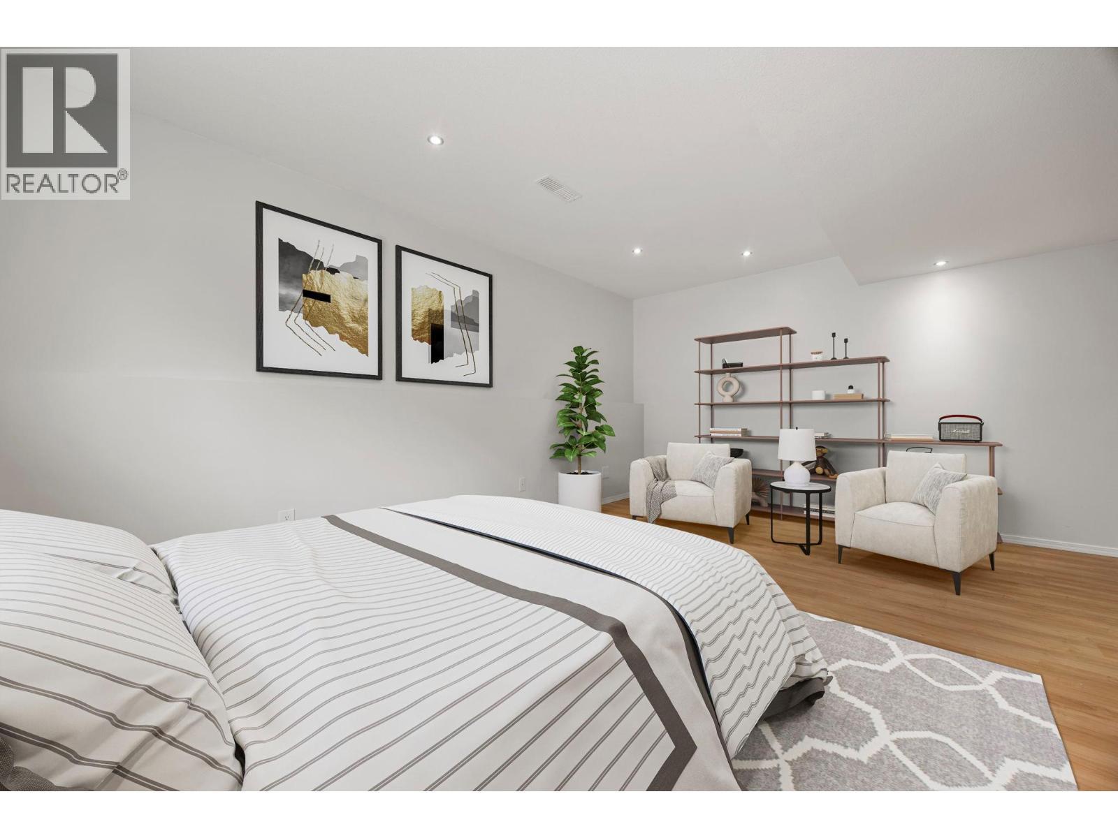 5460 Clements Crescent Unit# 107. Peachland, British Columbia