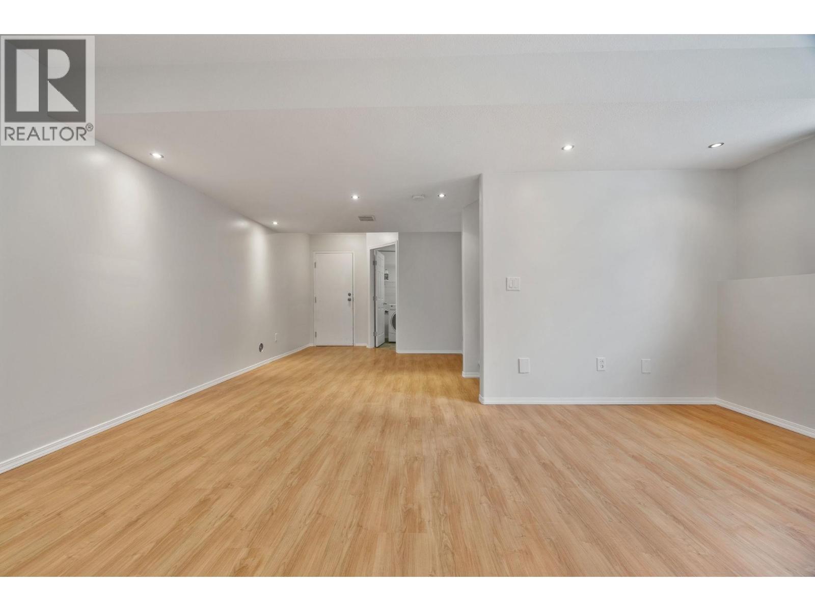 5460 Clements Crescent Unit# 107. Peachland, British Columbia