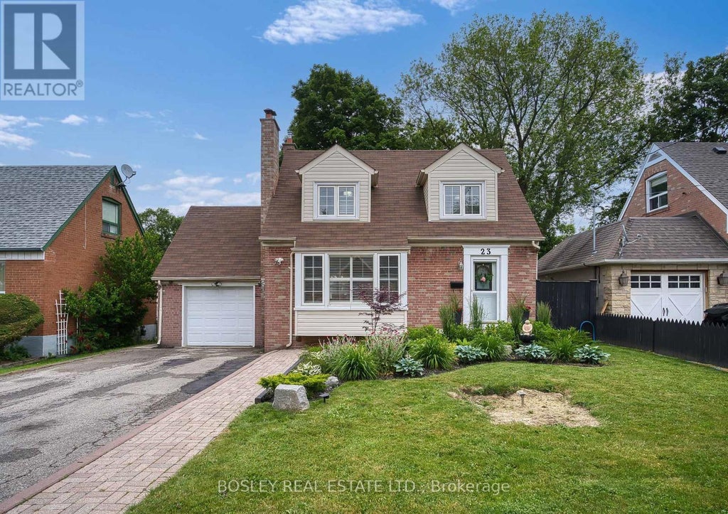 23 Farnsworth Drive, Toronto (humberlea-Pelmo Park)