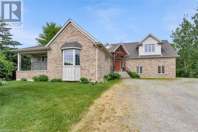 635 Millgrove Side Road, Waterdown