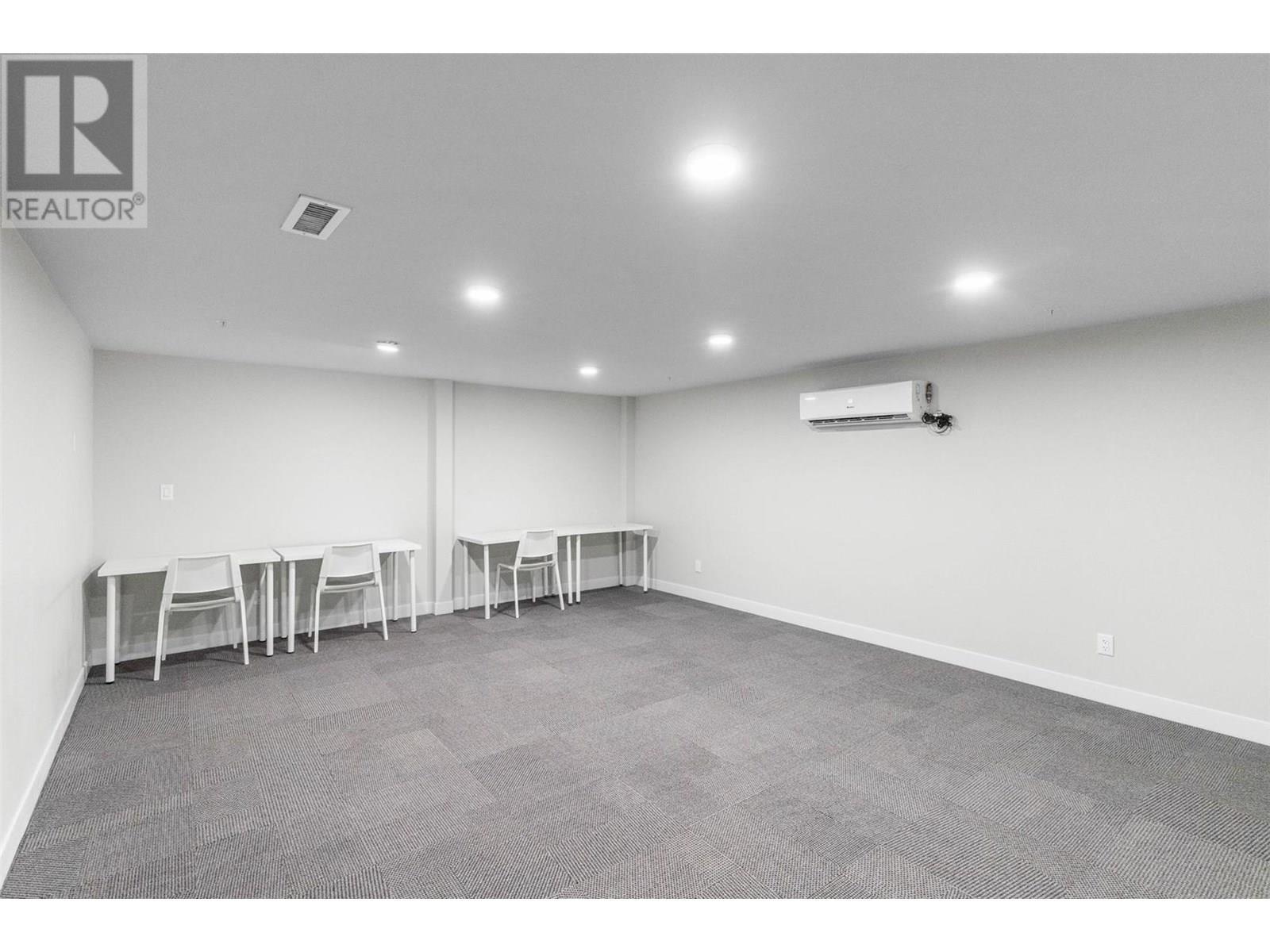 345 Dougall Road N Unit# 224. Kelowna, British Columbia