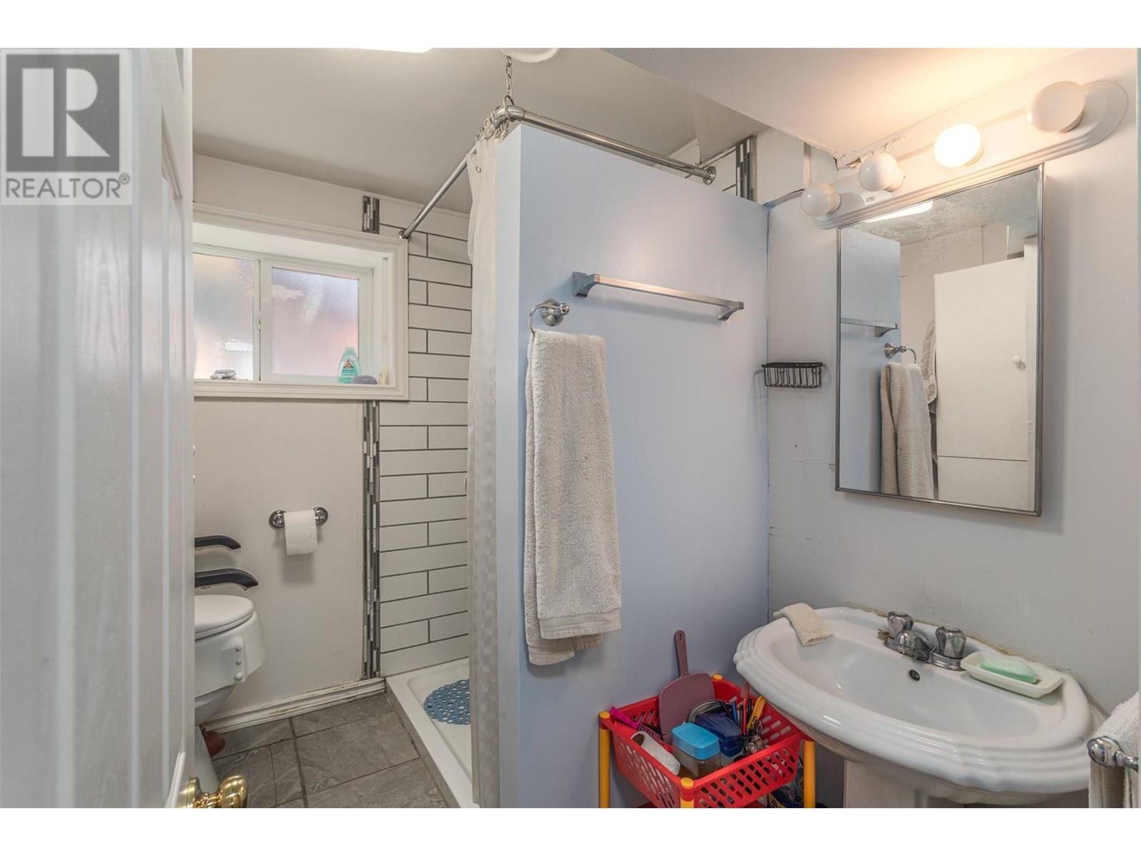 3339 Bothe Road. Kelowna, British Columbia