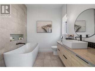 2846 Canyon Crest Drive. West Kelowna, British Columbia