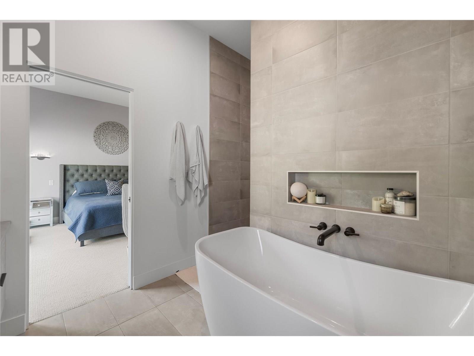 2846 Canyon Crest Drive. West Kelowna, British Columbia